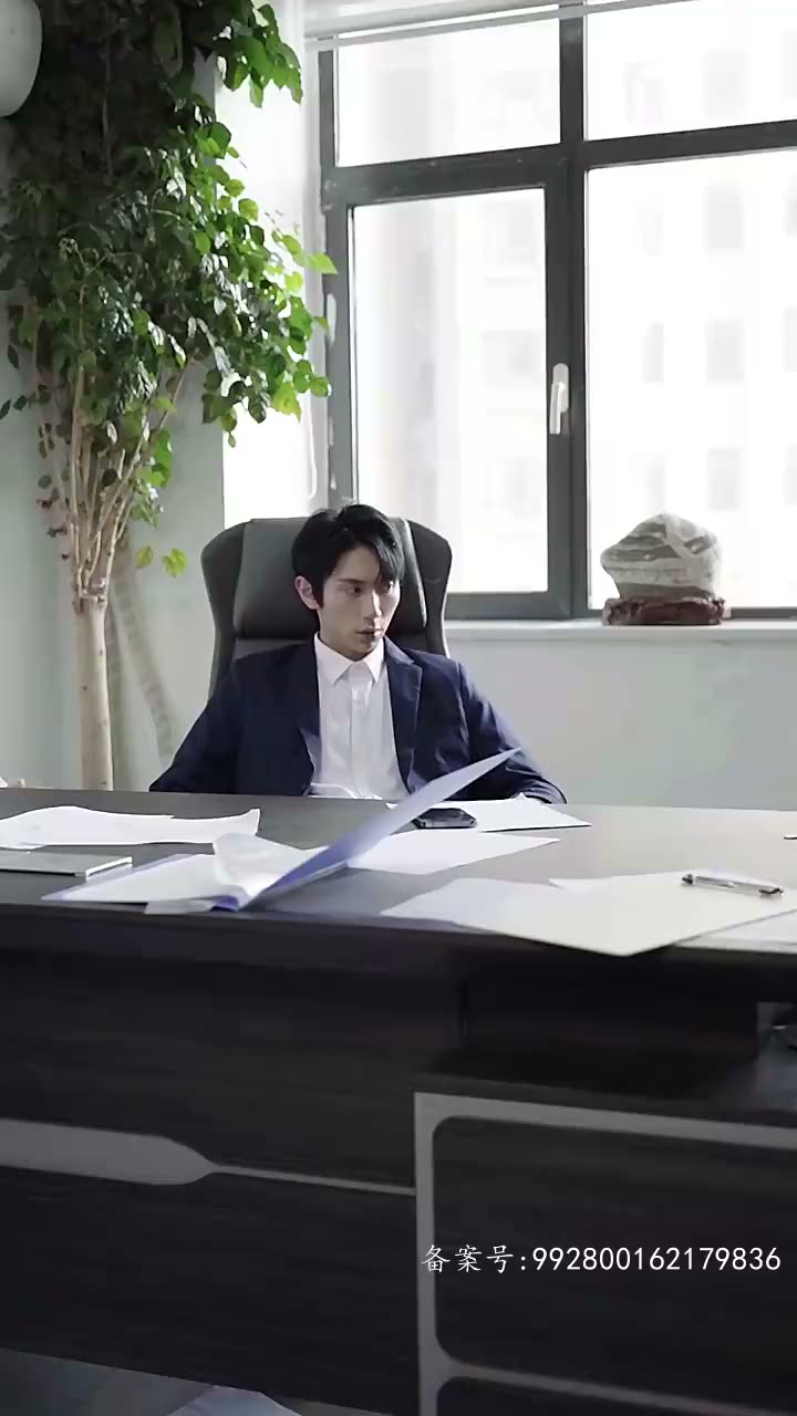 负债十亿，捡漏成为大赢家